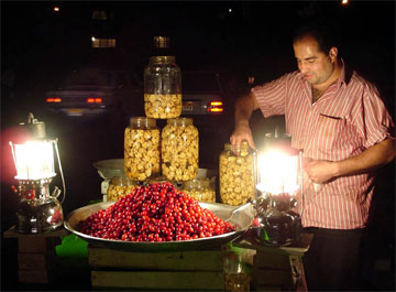 gerdoo_tehran_life-night