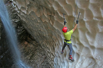 ice-climbing_iran_tehran
