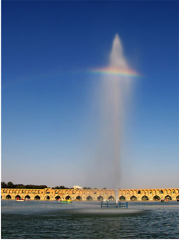 isfahan-zayandeh-roud-iran_
