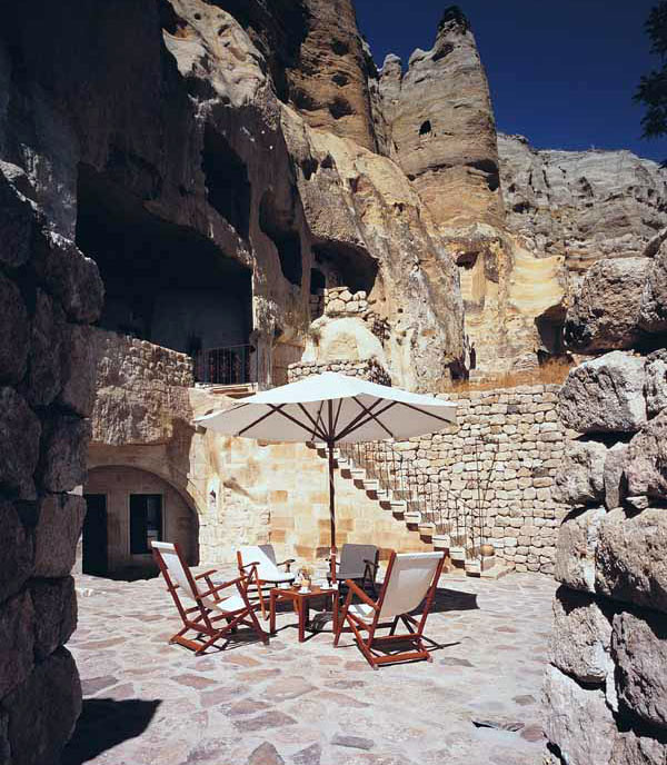 kandovan_hotel_cave_iran