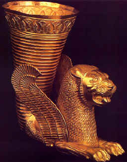 Golden rhyton- Hamedan, Achaemanian (500 B.C.)