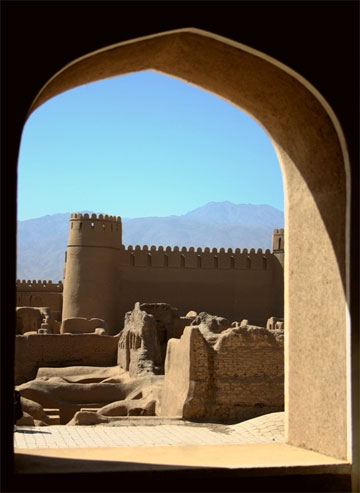 rayen iran kerman castel bam