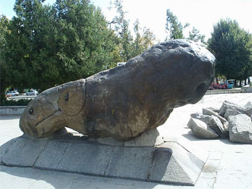stone_lion_iran_hamedan